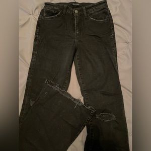 Flying Monkey - High Rise Flare - Size 25 - Black - Distressed